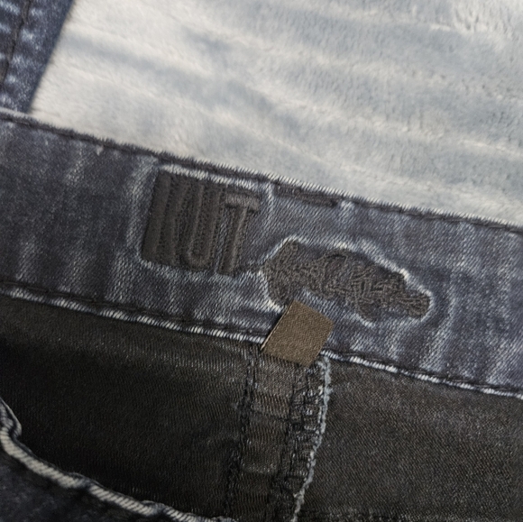 Kut From The Kloth Dark Wash Bootcut Jeans! - Picture 3 of 8